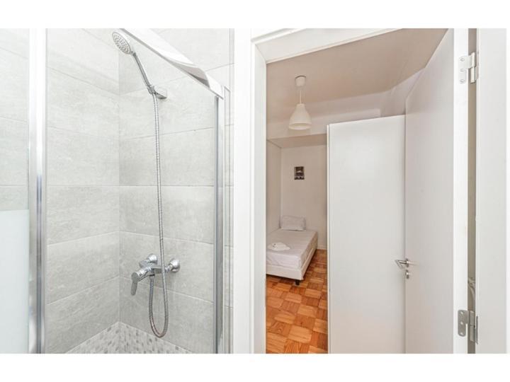 Houze_central 4 Flat * Lisbon